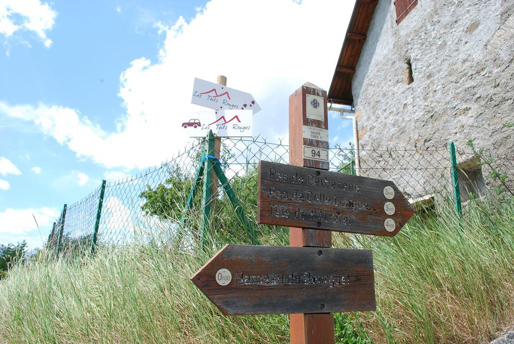 Bed and Breakfast Les Toits Rouges - Le Luxe De La Simplicite Au Bout Du Sentier Saint-Étienne-de-Tinée Zewnętrze zdjęcie